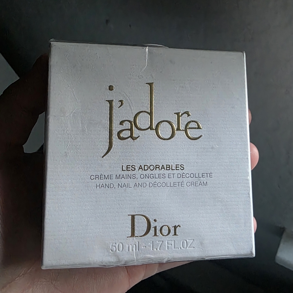 J’adore Les Adorables Hand, Nail and Décolleté Cream